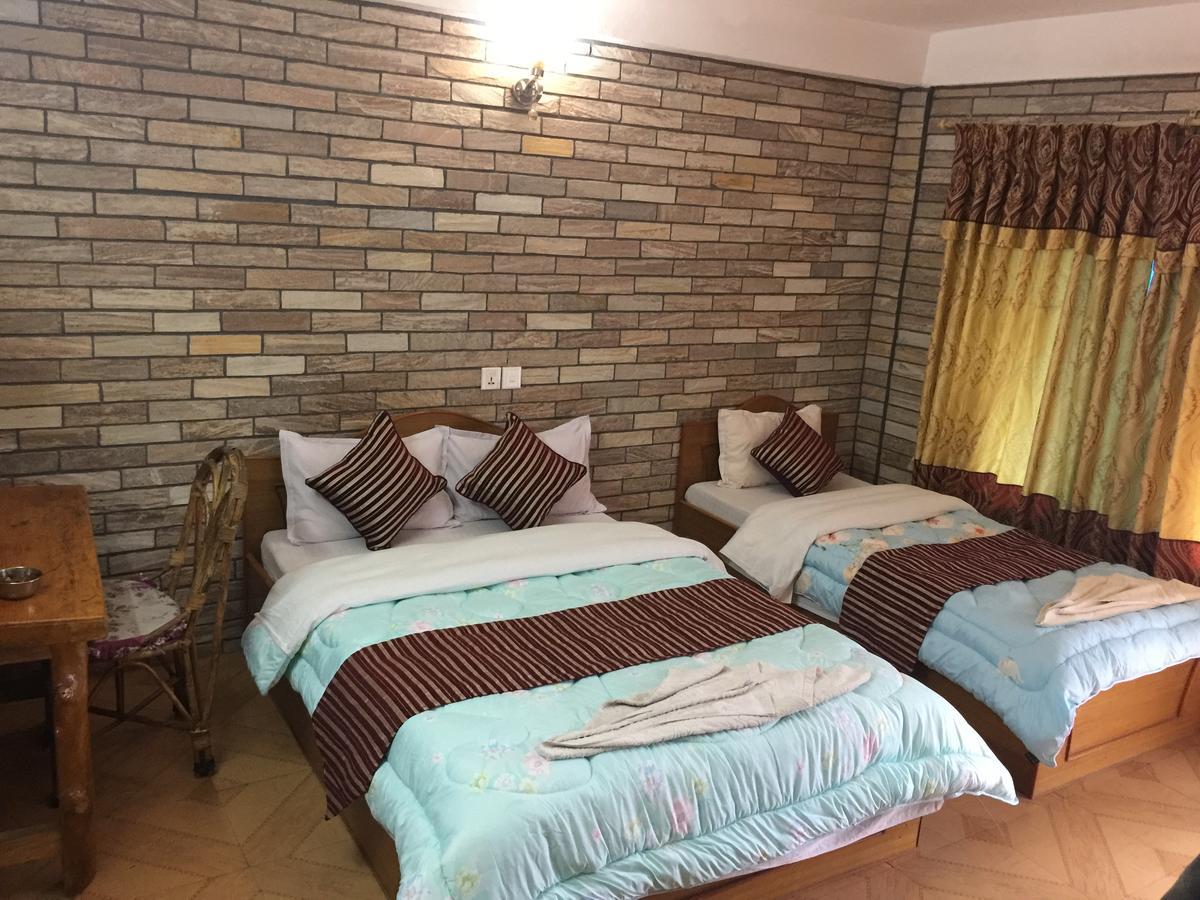 Lake Vision Guesthouse Pokhara Exterior photo
