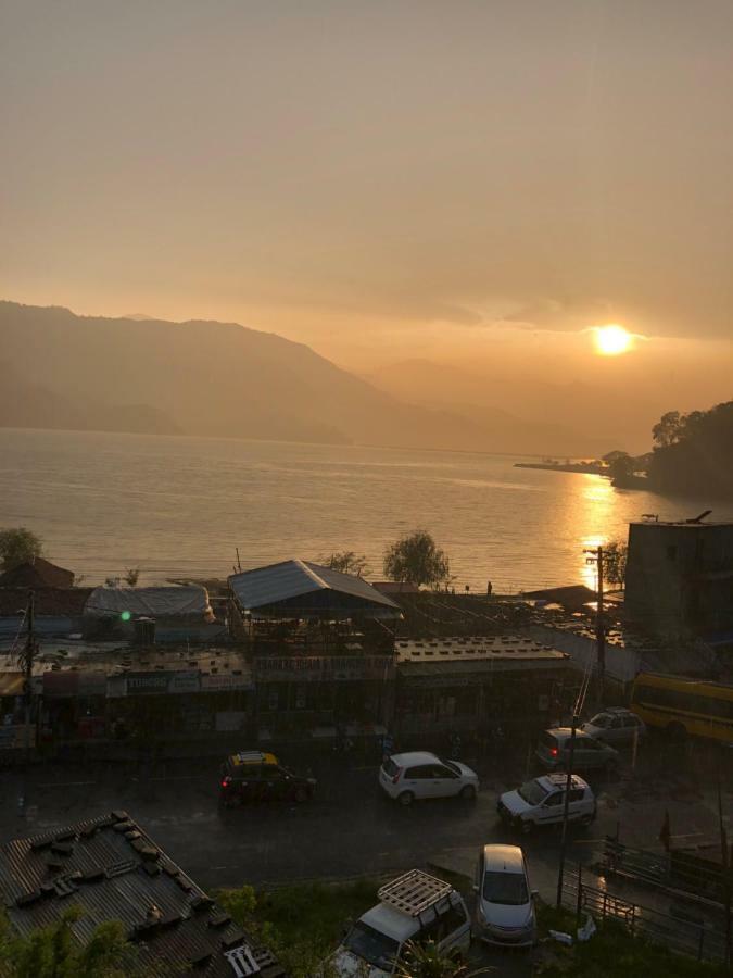 Lake Vision Guesthouse Pokhara Exterior photo