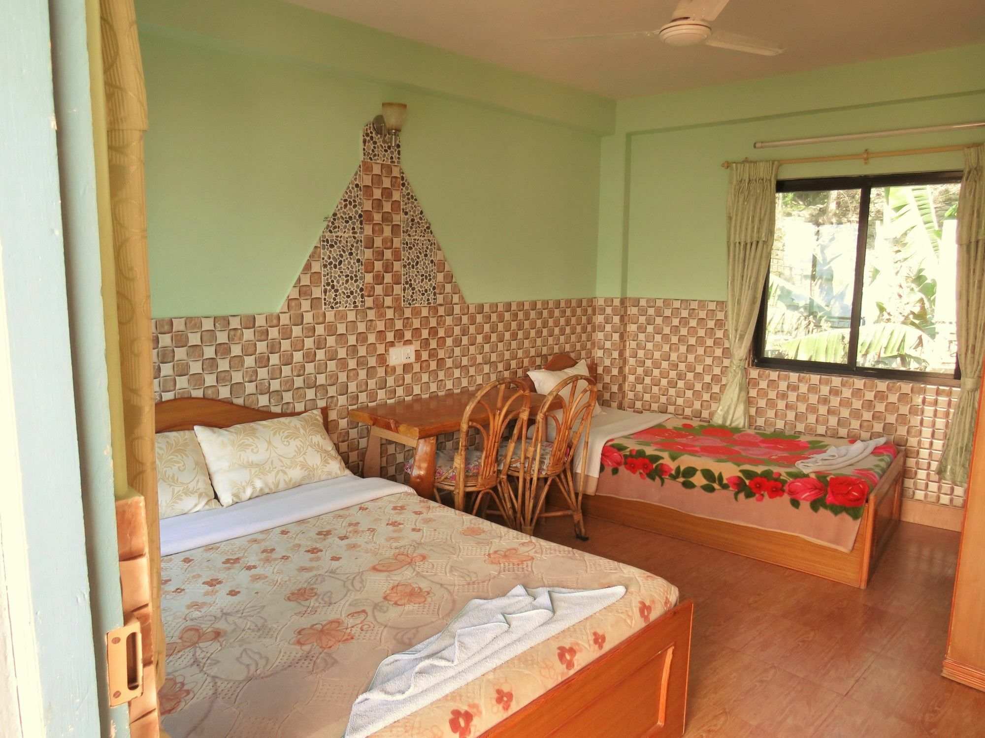 Lake Vision Guesthouse Pokhara Exterior photo